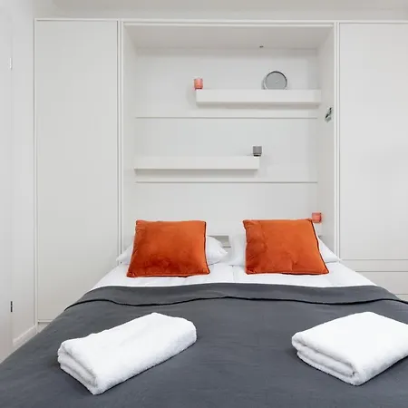 Ochota Siemieńskiego By Renters * Varsavia